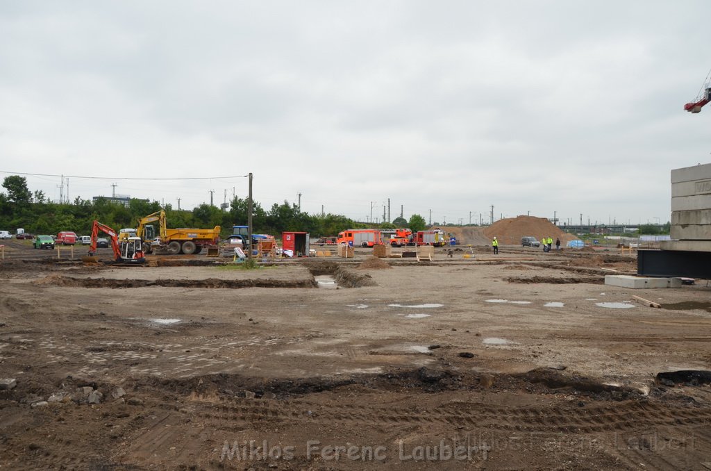 Erster Spatenstich Neues Feuerwehrzentrum Koeln Kalk Gummersbacherstr P177.JPG - Miklos Laubert